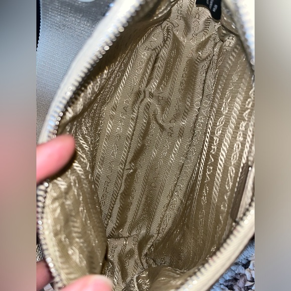 Prada Re-Edition 2005 Re-Nylon bag(beige) - Picture 14 of 14